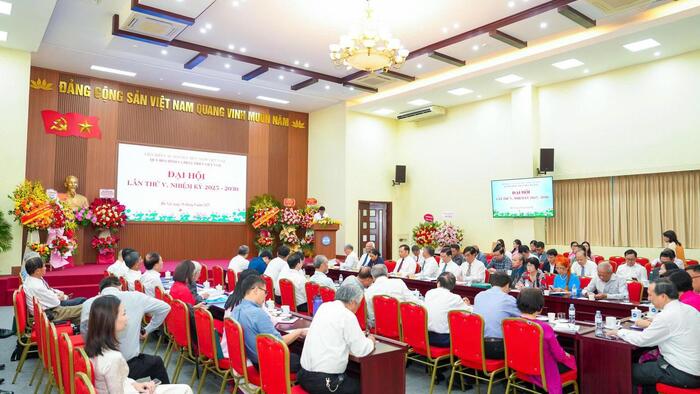 <a href="/tin-tieu-diem" title="Tin tiêu điểm" rel="dofollow">Tin tức tiêu điểm</a>