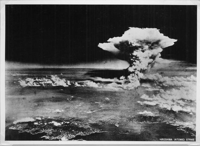 75 năm thảm họa nguyên tử Hiroshima, phóng viên Mỹ tiết lộ bí mật động trời - ảnh 1