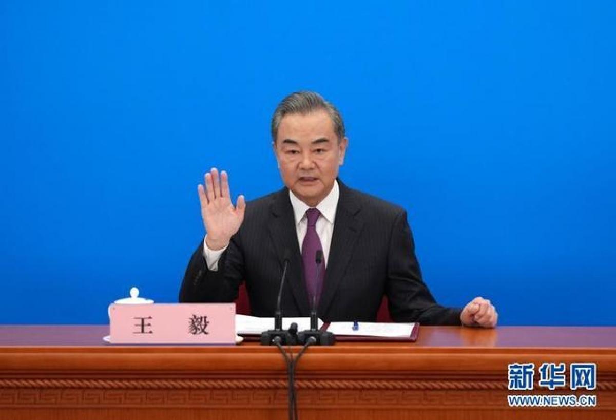 Ngoại trưởng Trung Quốc Vương Nghị phát biểu tại cuộc họp báo. Ảnh: Tân Hoa Xã