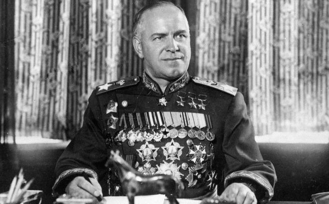 Tướng giỏi nhất Liên Xô đánh đâu oanh liệt đó khiến Stalin không muốn đánh thức khi đang ngủ