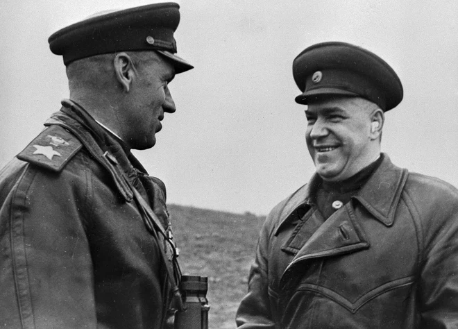 Tướng giỏi nhất Liên Xô đánh đâu oanh liệt đó khiến Stalin không muốn đánh thức khi đang ngủ - Ảnh 3.