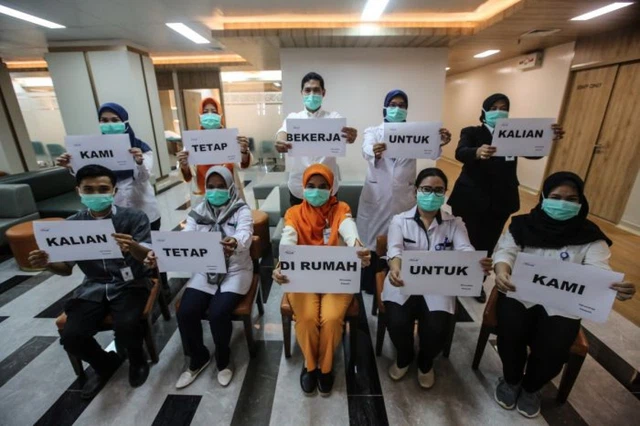 Gần 2.000 nhân viên y tế tử vong vì Covid-19: Indonesia mất bao lâu để cân bằng? - Ảnh 2.