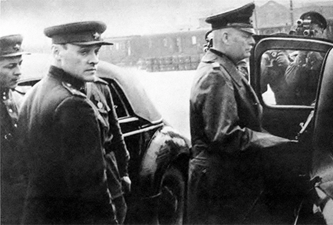 Điệp viên Liên Xô bị cài thiết bị nghe lén ngay trong phòng làm việc (kỳ 2) - 4