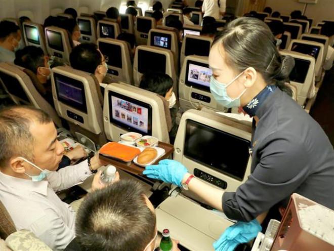 Trung Quốc có chuyến bay “trung hòa carbon hoàn toàn” đầu tiên - 1