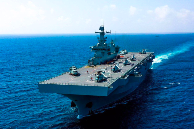 Trung Quốc đưa tàu đổ bộ tấn công mới ra Biển Đông ảnh 1