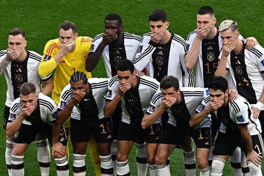 Thói đạo đức giả và tiêu chuẩn kép của phương Tây tại World Cup 2022