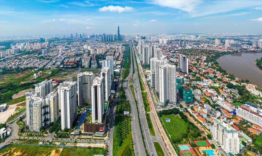 Chính phủ, các bộ ngành cần tiếp tục kiên trì, quyết liệt vực dậy thị trường bất động sản.