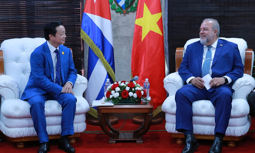 Phó Thủ tướng Trần Hồng Hà cùng đoàn đại biểu Việt Nam đã hội kiến Thủ tướng Cuba Manuel Marrero Cruz.