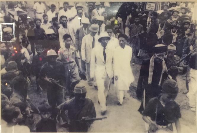 Giỗ Tổ năm đầu độc lập: Dâng bản đồ Việt Nam thống nhất lên ban thờ Tổ