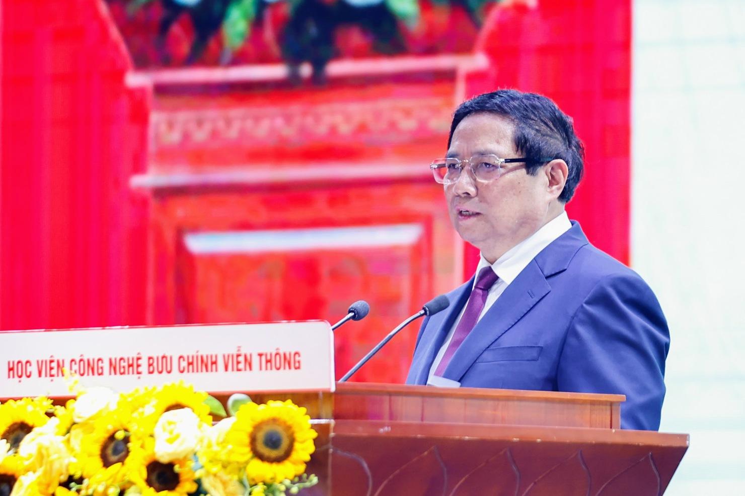 Thủ tướng phát động Phong trào "Cả nước thi đua đổi mới sáng tạo, chuyển đổi số". Ảnh: VGP.