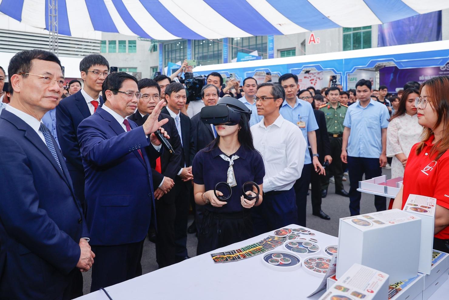 Thủ tướng nhấn mạnh doanh nghiệp công nghệ giữ vai trò dẫn dắt, tiên phong. Ảnh: VGP
