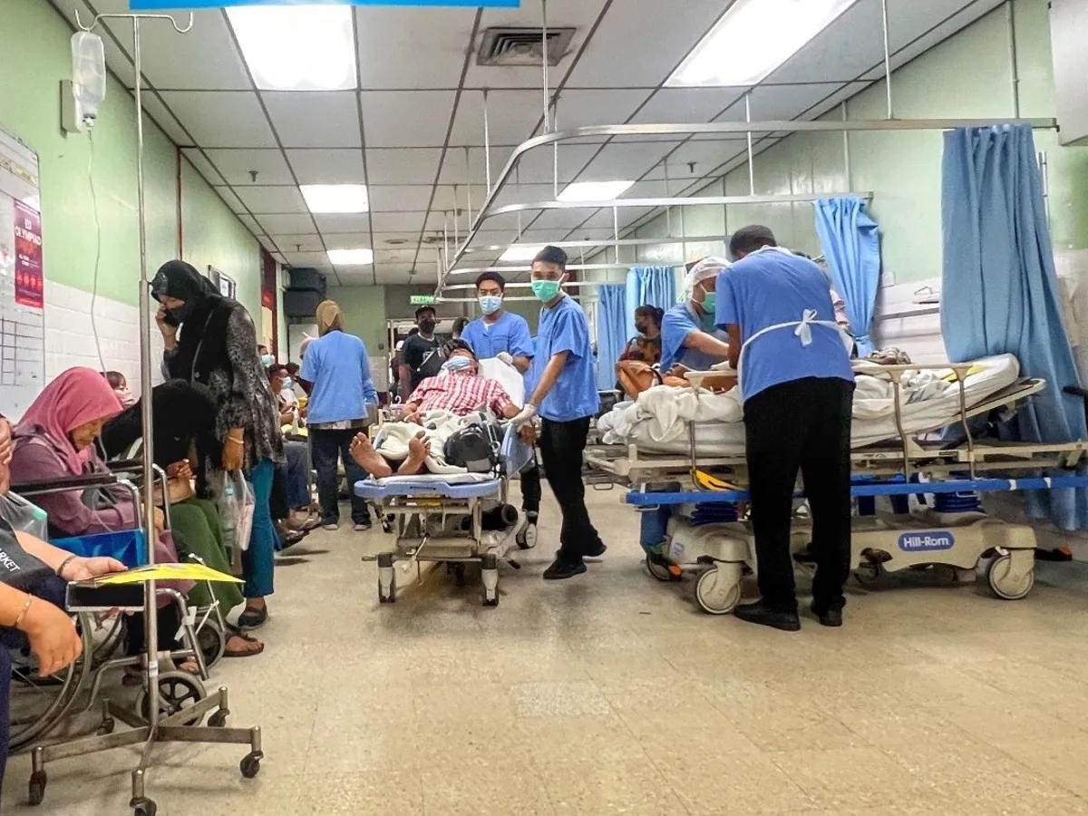 Miễn viện phí toàn dân: Bài học từ 4 quốc gia Đông Nam Á- Ảnh 2.