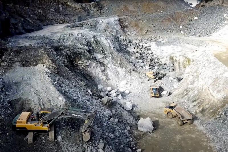 Châu Phi, hy vọng “đổi đời” đặt vào những vỉa quặng -0