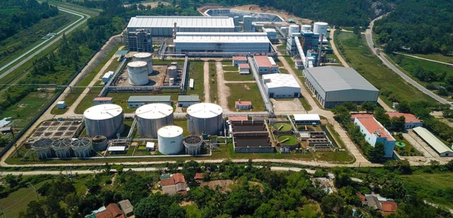 Nhà máy Dung Quất 80 triệu USD của Việt Nam gấp rút sản xuất "vàng lỏng": Tiến vào thị trường 114 tỷ USD - Ảnh 2.